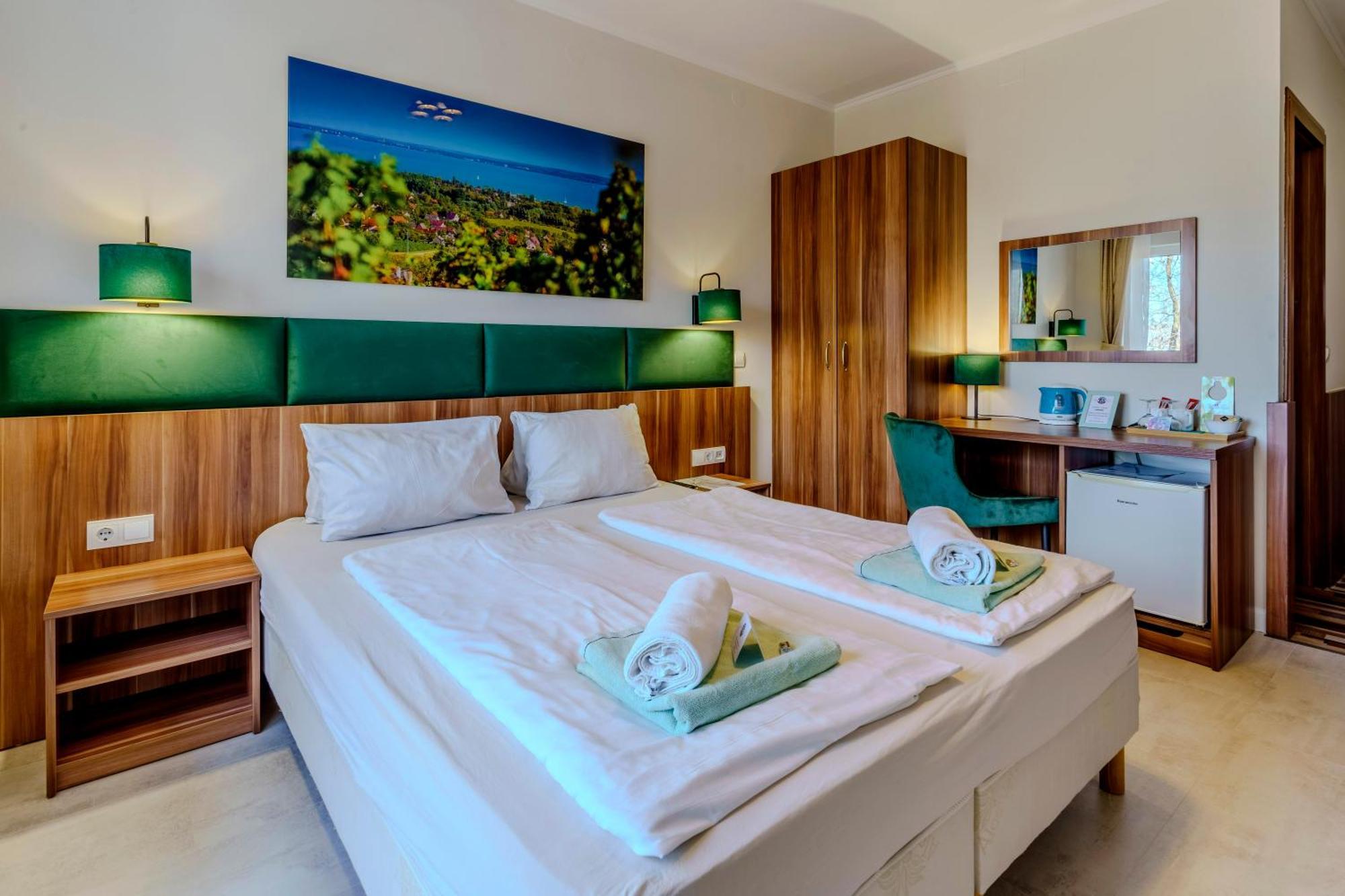 Balaton Colors Beach Hotel Siofok Luaran gambar