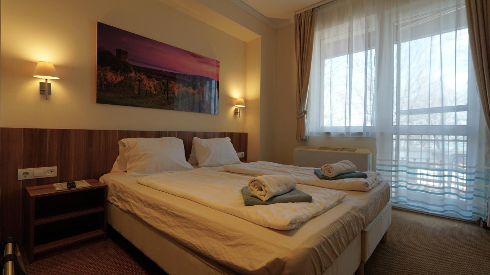 Balaton Colors Beach Hotel Siofok Luaran gambar