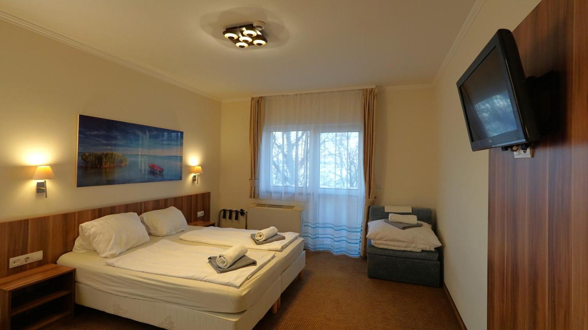 Balaton Colors Beach Hotel Siofok Luaran gambar
